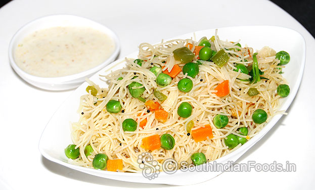 Serve hot with Coconut chutney