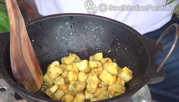 Add raw banana cubes, roast till 5 min or till it crisp