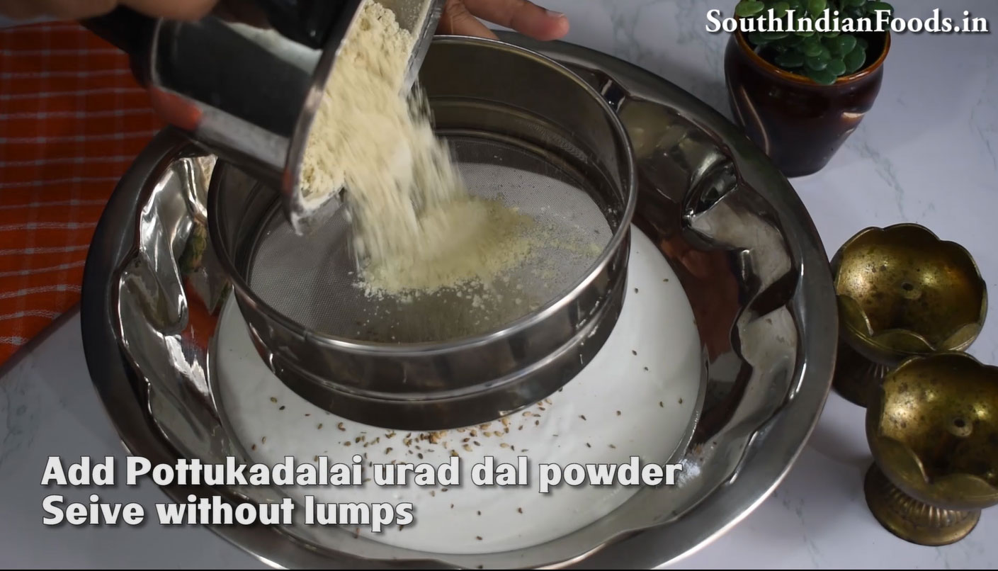 Idli Arisi Thenkuzhal murukku25