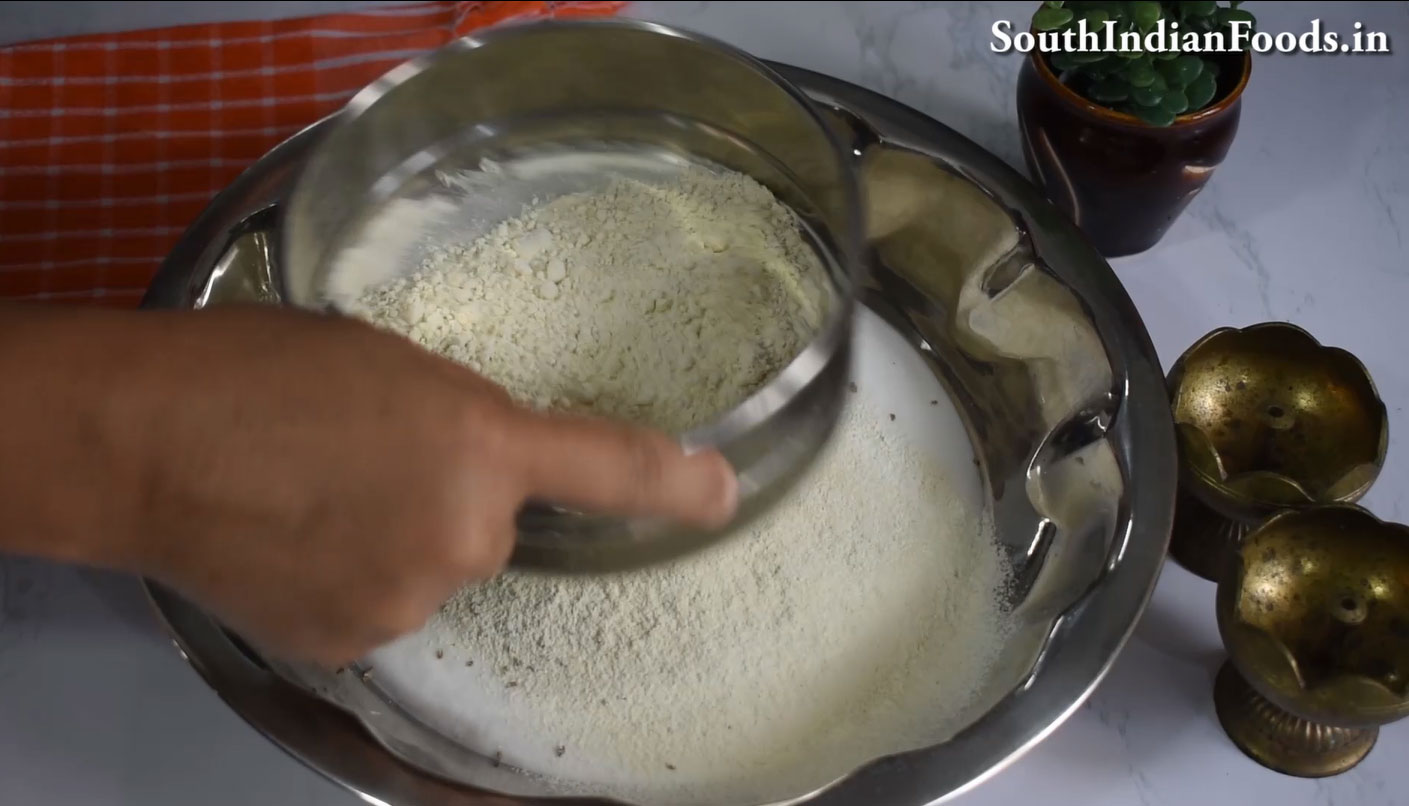 Idli Arisi Thenkuzhal murukku26