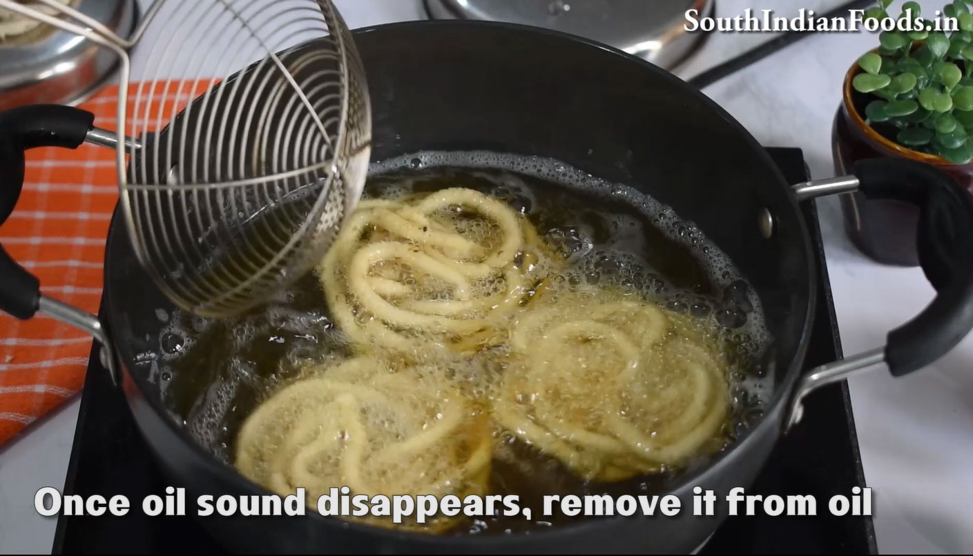 Idli Arisi Thenkuzhal murukku35