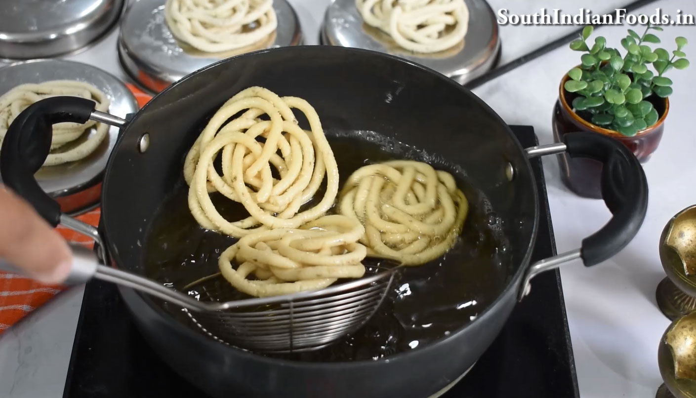 Idli Arisi Thenkuzhal murukku35