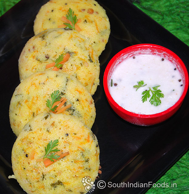 Instant carrot idli