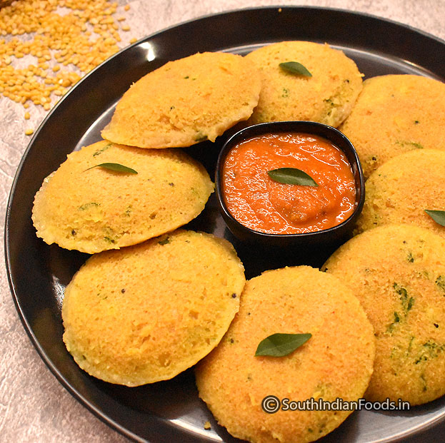 Spongy moong dal idli