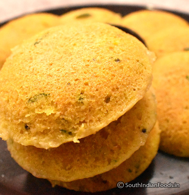 moong dal rava idli