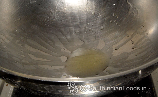 For instant tamarind rice, heat pan ,add 2 tbsp sesame oil