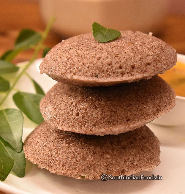 Perfect instant ragi rava idli ready