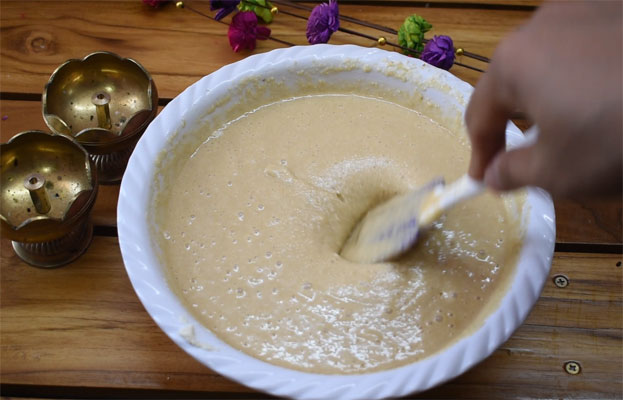 Instant eggless rava cake step 15