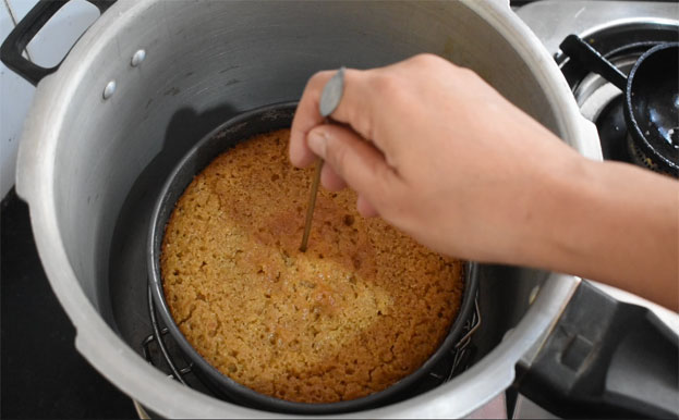 Instant eggless rava cake step 19