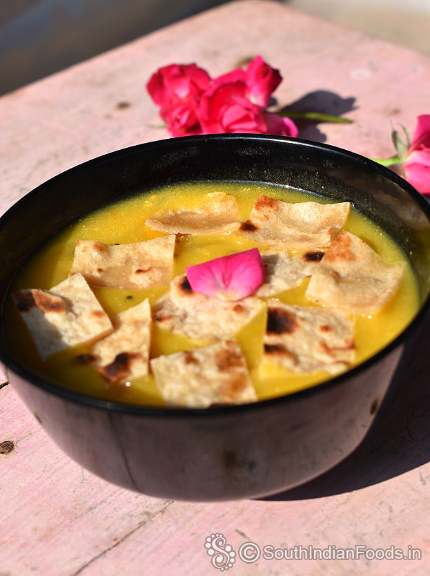 Chapathi kadhi pakoda