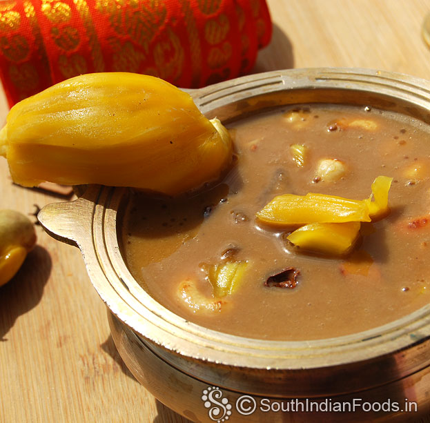 Delicious chakka pradhaman ready, serve hot or cold