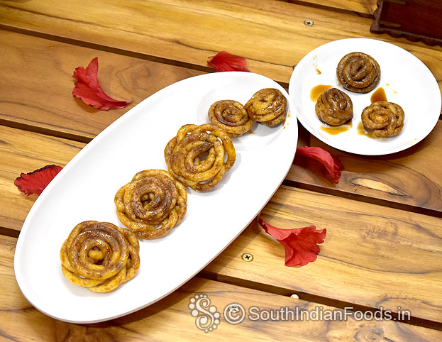 Jangri with in vellam syrup
