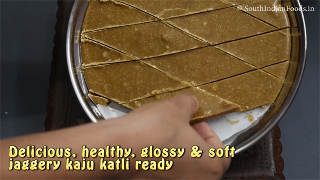 Jaggery kaju katli recipe step 20