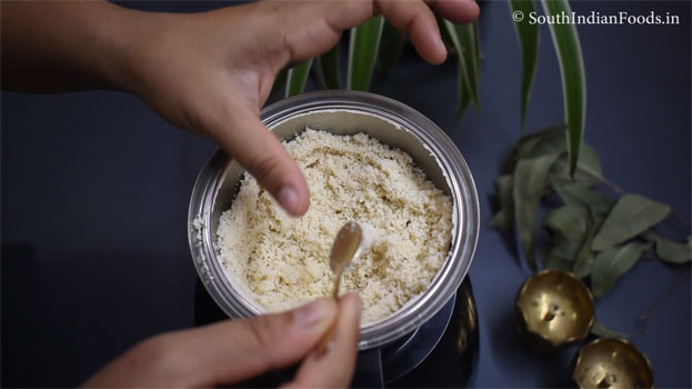 Jaggery kaju katli recipe step 3