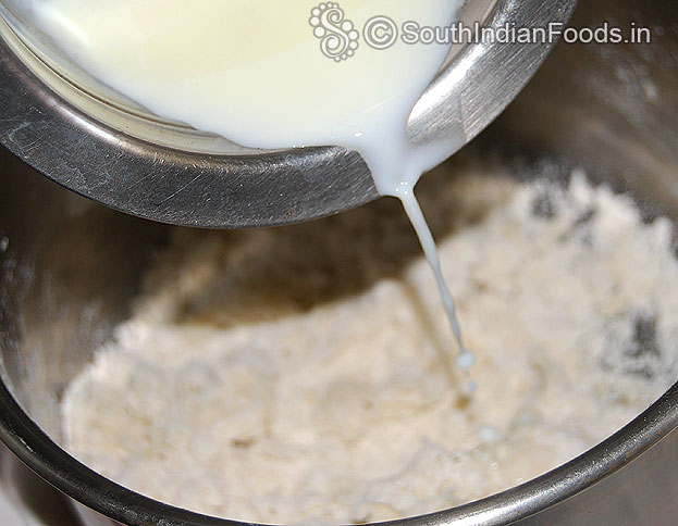 Add 2 tbsp milk mix well
