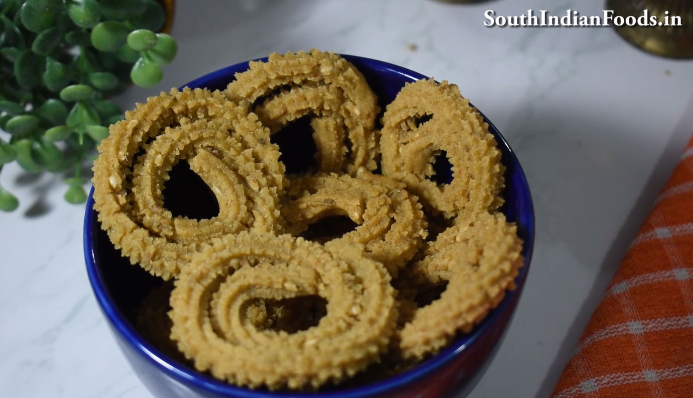Kambu murukku recipe step 3