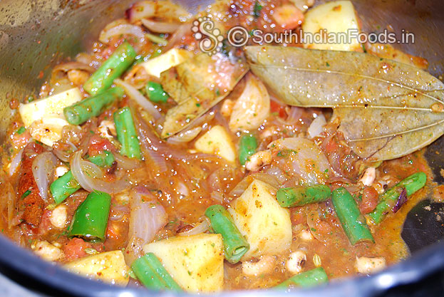 Add tomato & mint puree