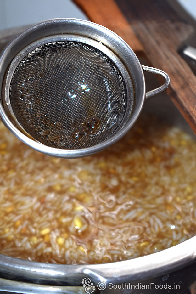Strain karuppati syrup without impurities