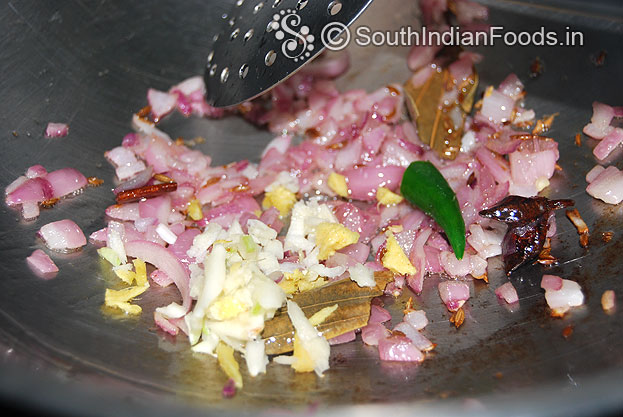 Add ginger, garlic &green chilli saute