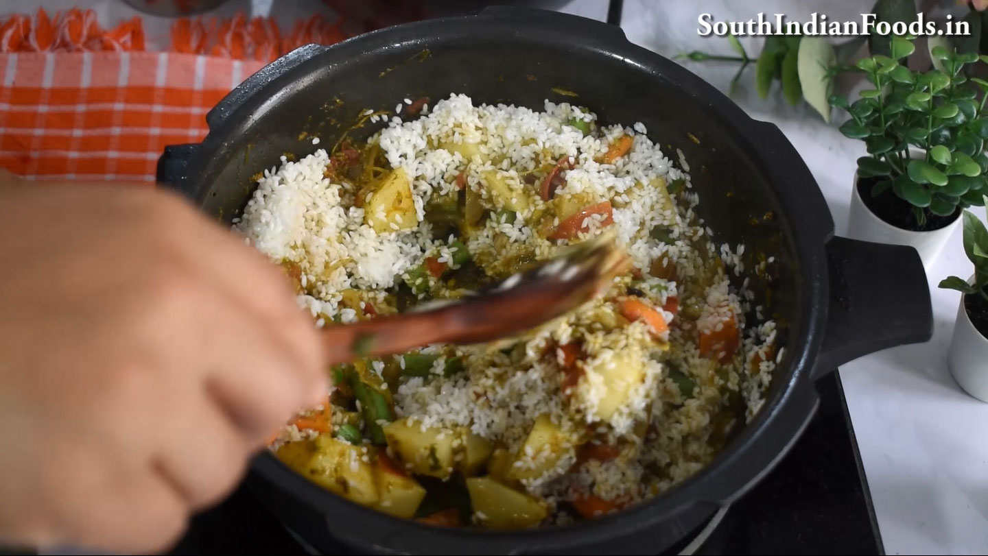 Kids veg lunch box pulav