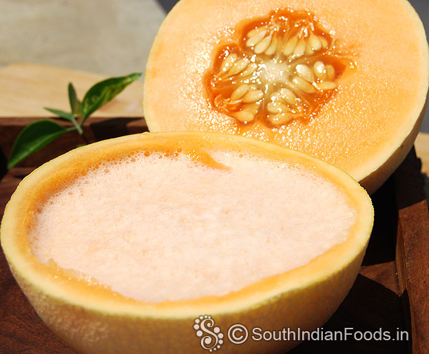 Homemade muskmelon milkshake