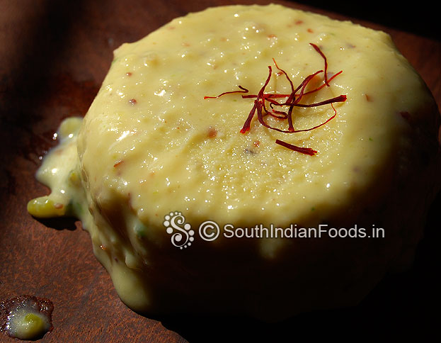 Garnish with saffron & serve immediately