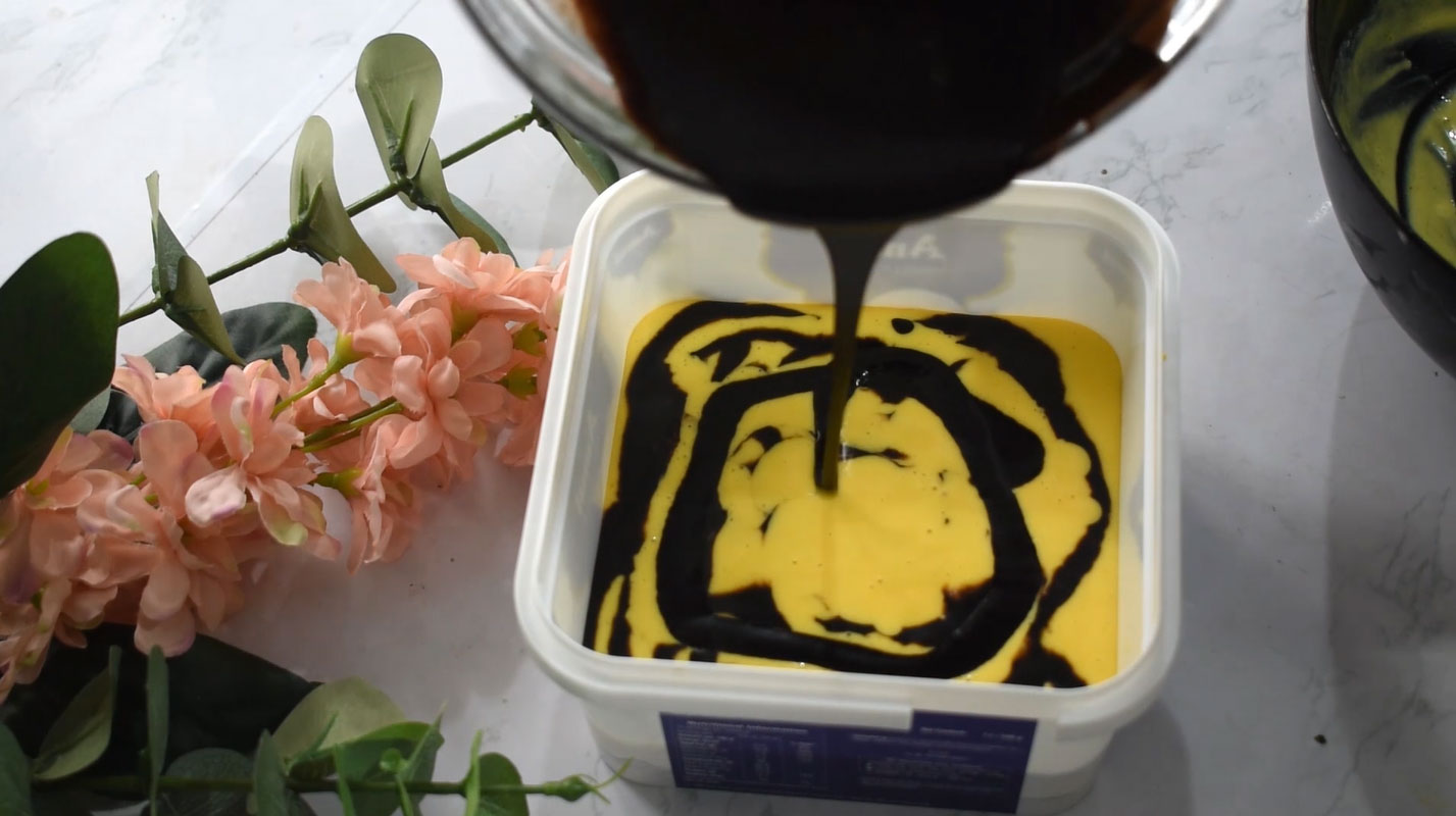 Mango chocolate ice cream 1