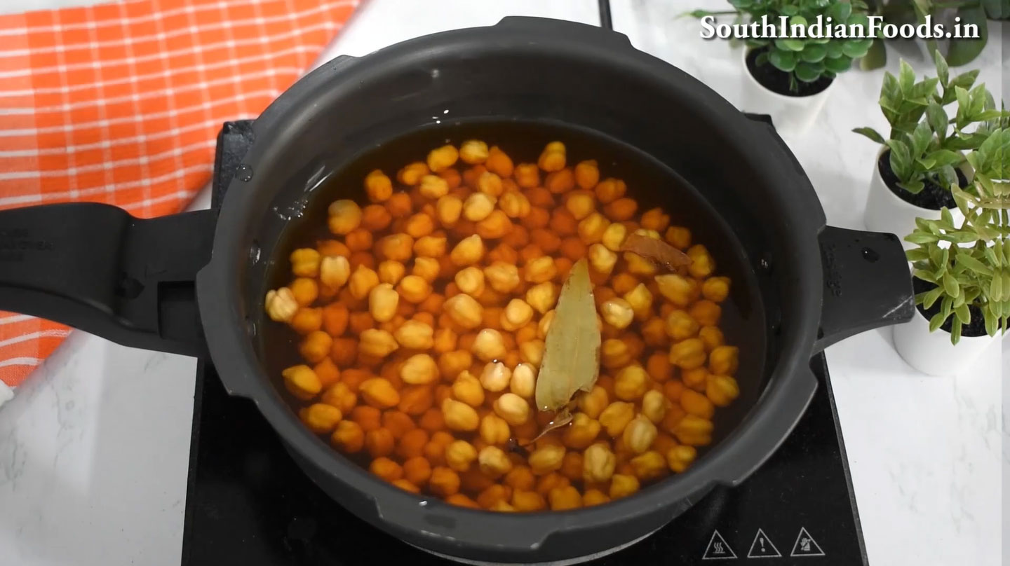 Masala puri chana masala  25