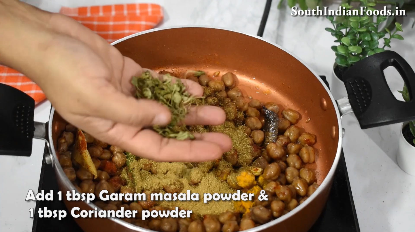 Masala puri chana masala  25