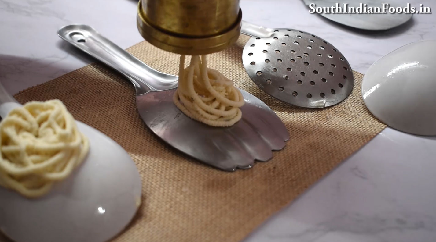 mini pottukadalai murukku recipe step17 