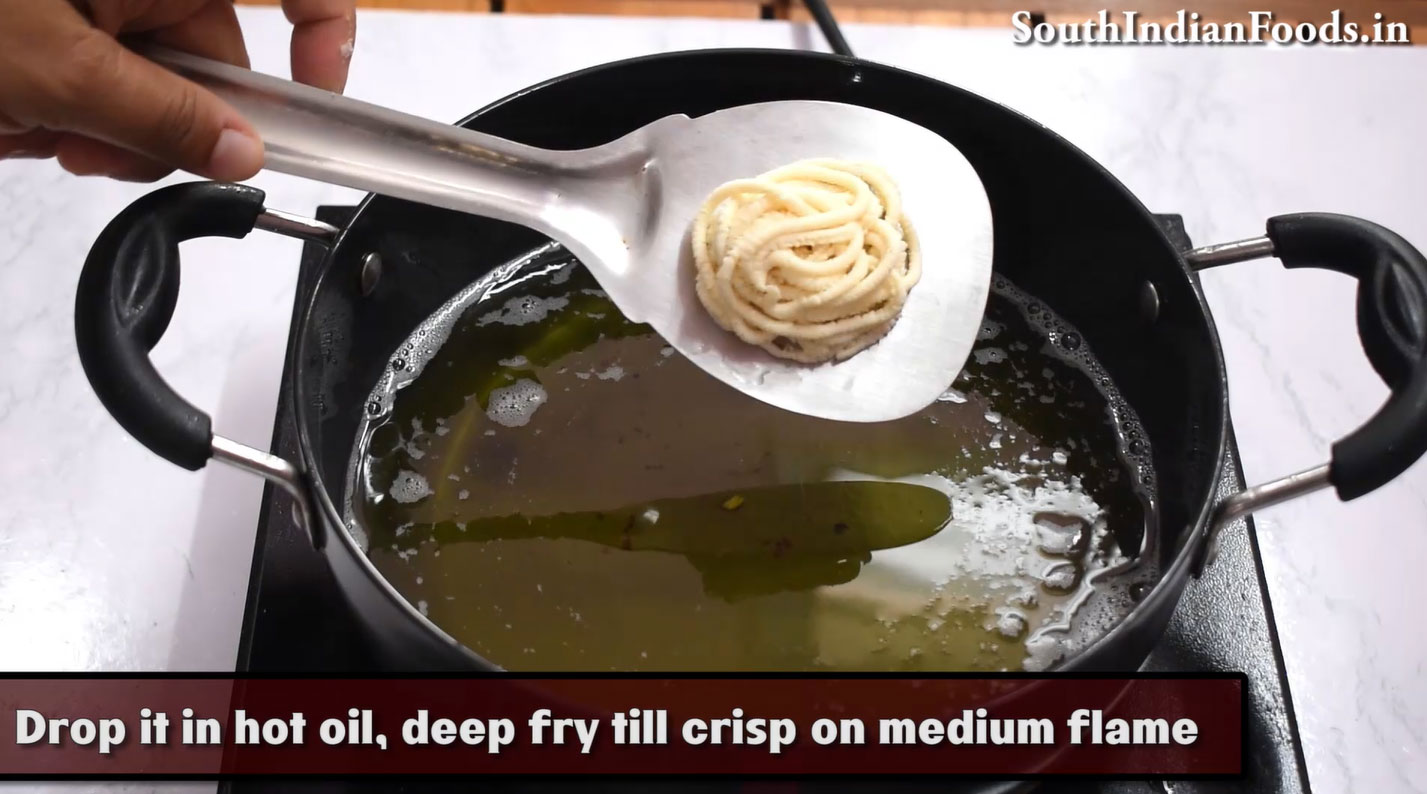 mini pottukadalai murukku recipe step 19