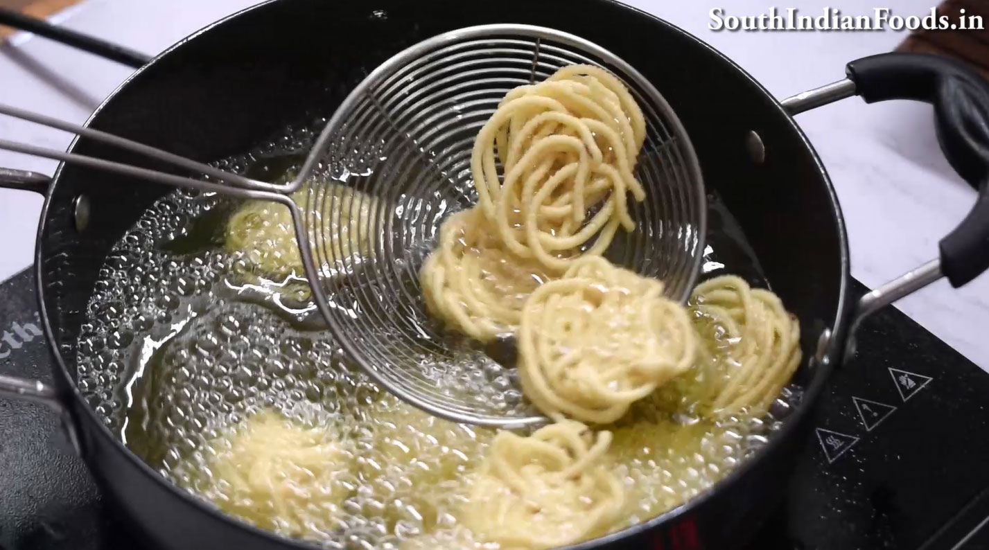 mini pottukadalai murukku recipe step 22 