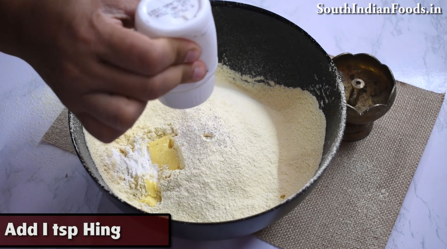 mini pottukadalai murukku recipe step 6