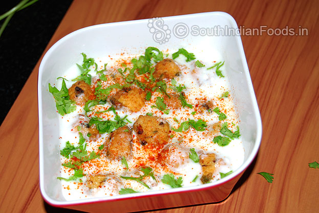 Sprinkle red chilli powder