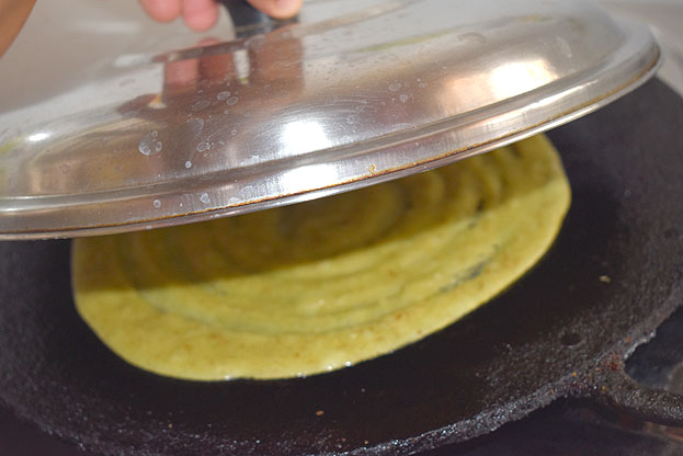 Cover lid, cook for 2 min
