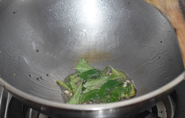 Heat 1.5 tbsp oil, add mustard seeds, & green chilli