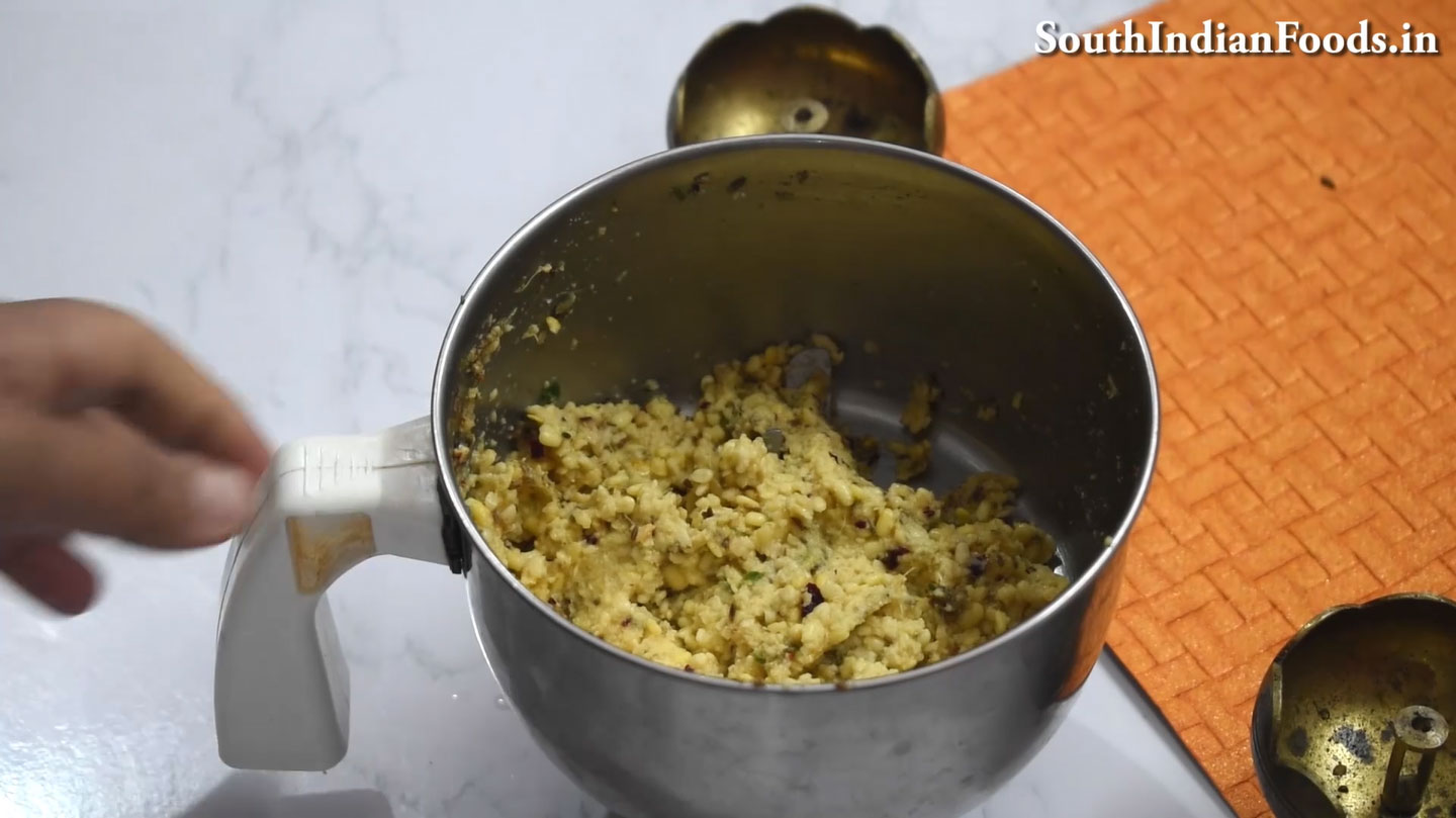 Moongdal rava vada
