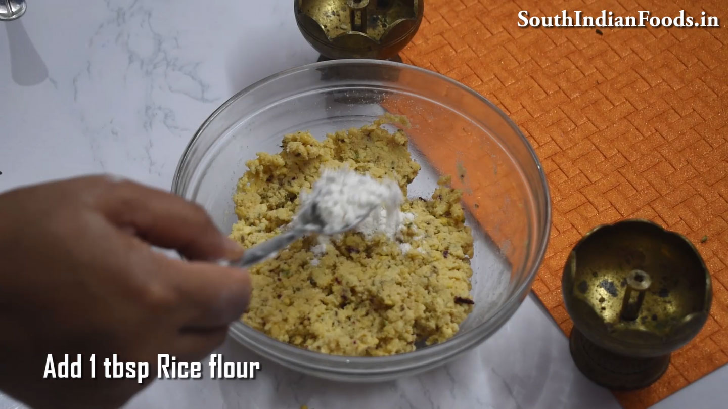 Moongdal rava vada