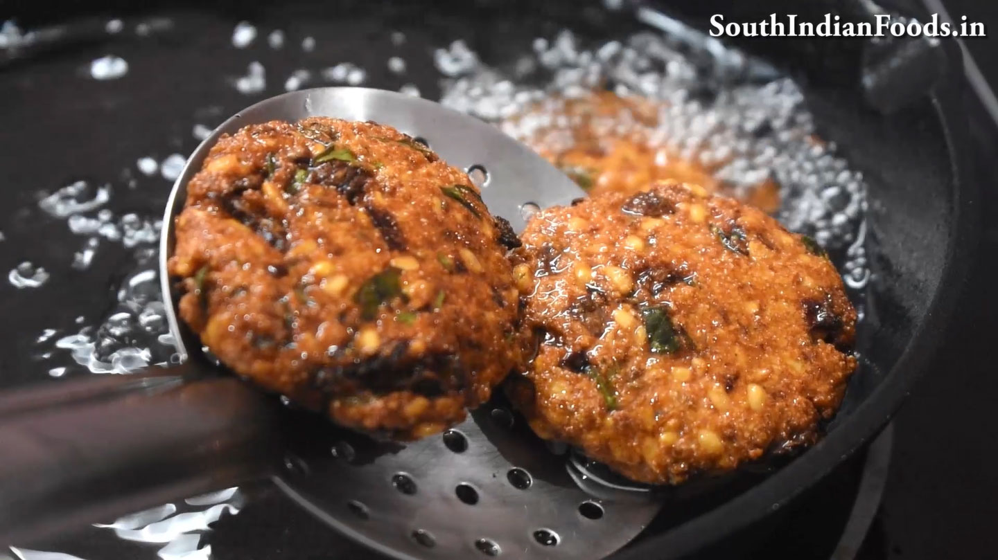 Moongdal rava vada