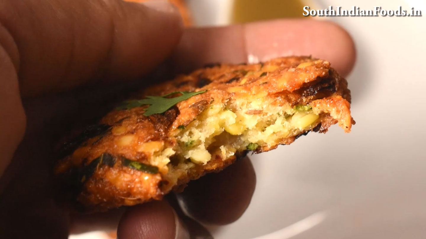 Moongdal rava vada