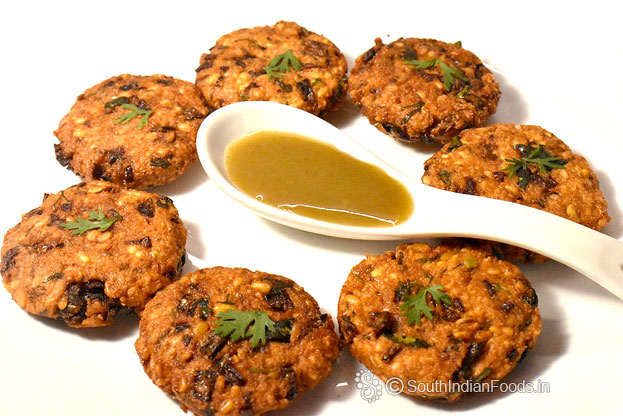 Moongdal rava vada
