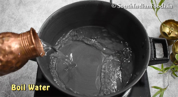 Mushroom white sauce pasta recipe step 1