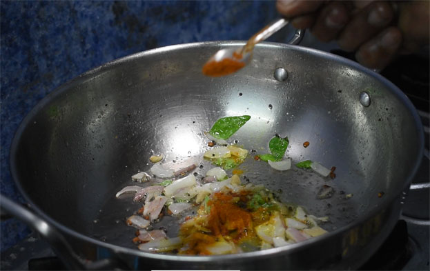 Naattu vazhakkai poriyal step 8