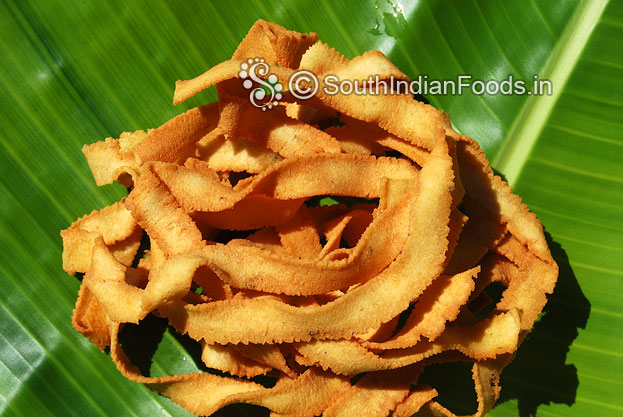 Nada thenkuzhal murukku