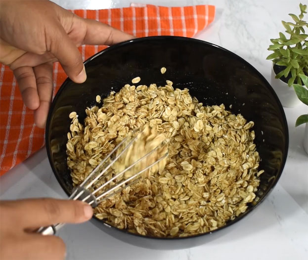 Oats honey energy bar