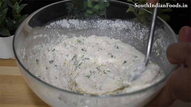 Rava Thatte idli recipe step 1