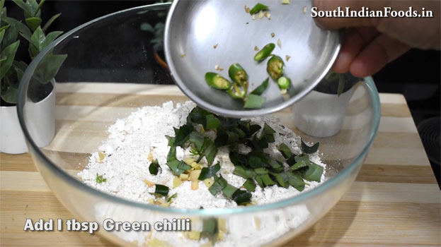Rava Thatte idli recipe step 1