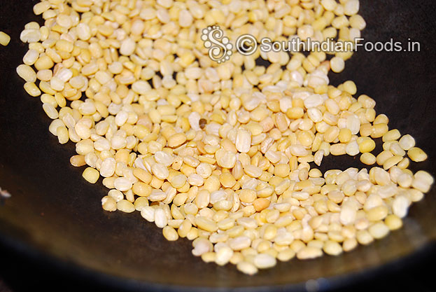 Dry roast moong dal