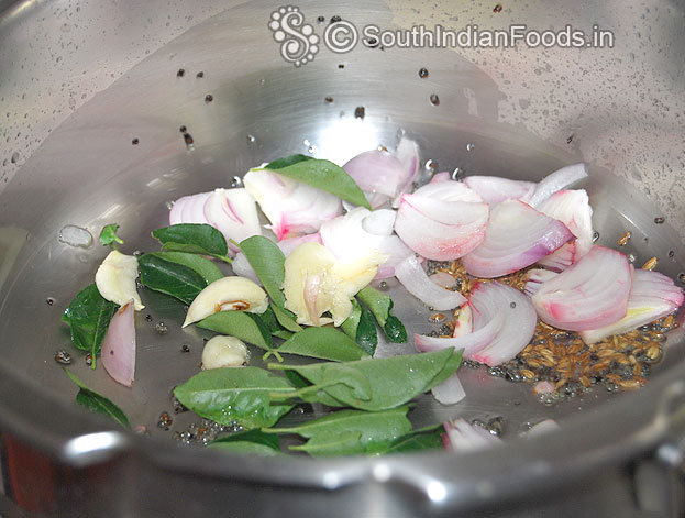 Add onion, garlic, curry leaves