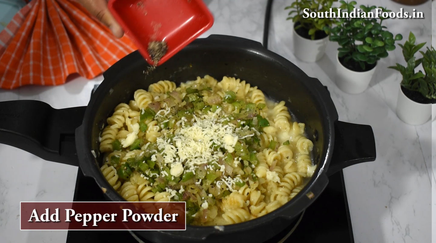 One pot fusilli casicum white sauce pasta
